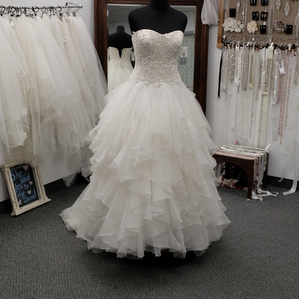 Oleg Cassini wedding gown, size 12